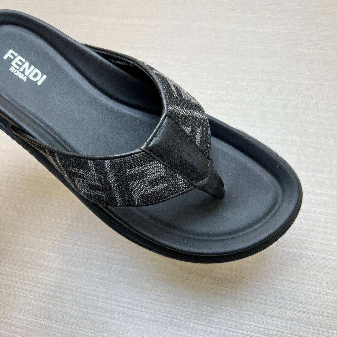 5LF222Z Popular Slippers
