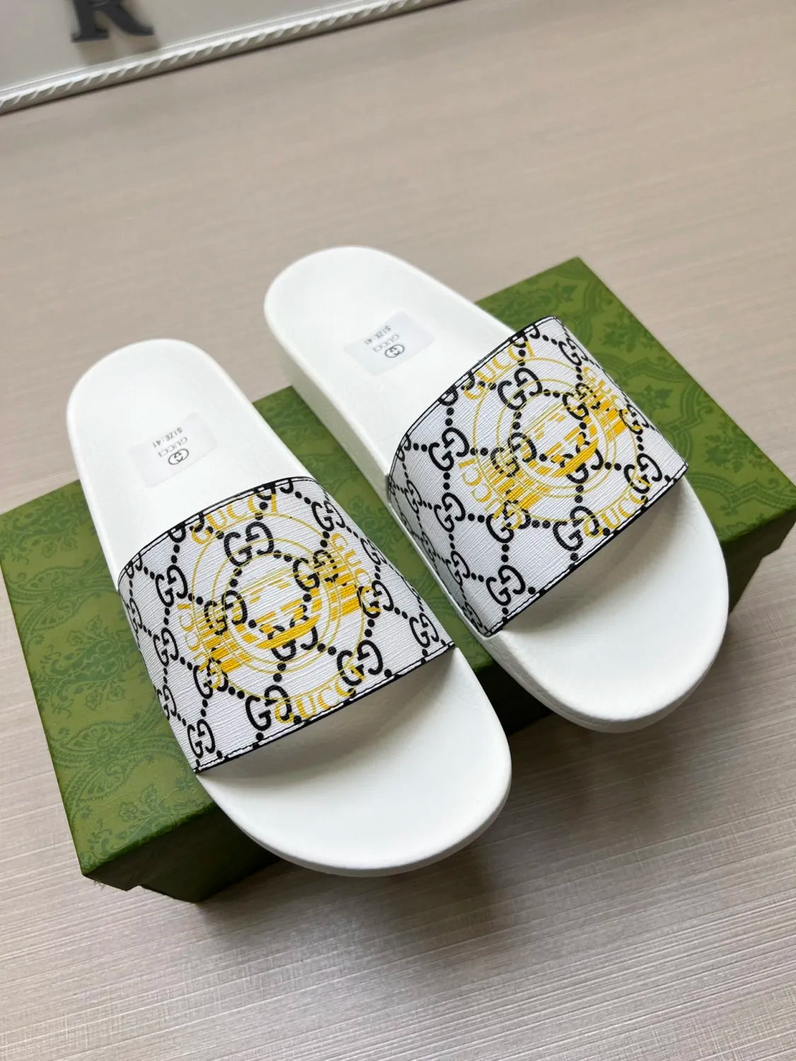 5LB234Z Popular Slippers