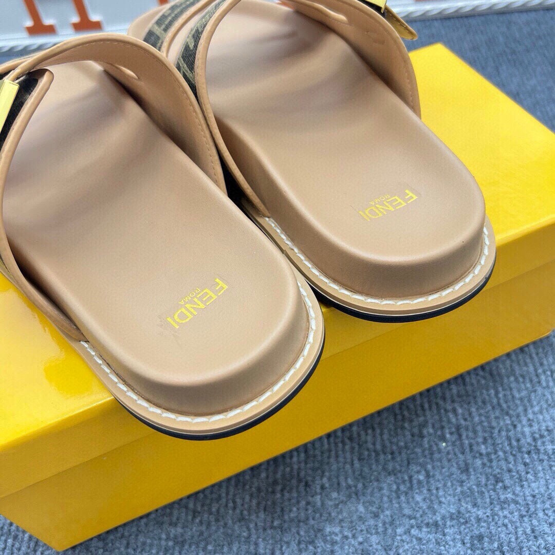 54F38Z Popular slippers