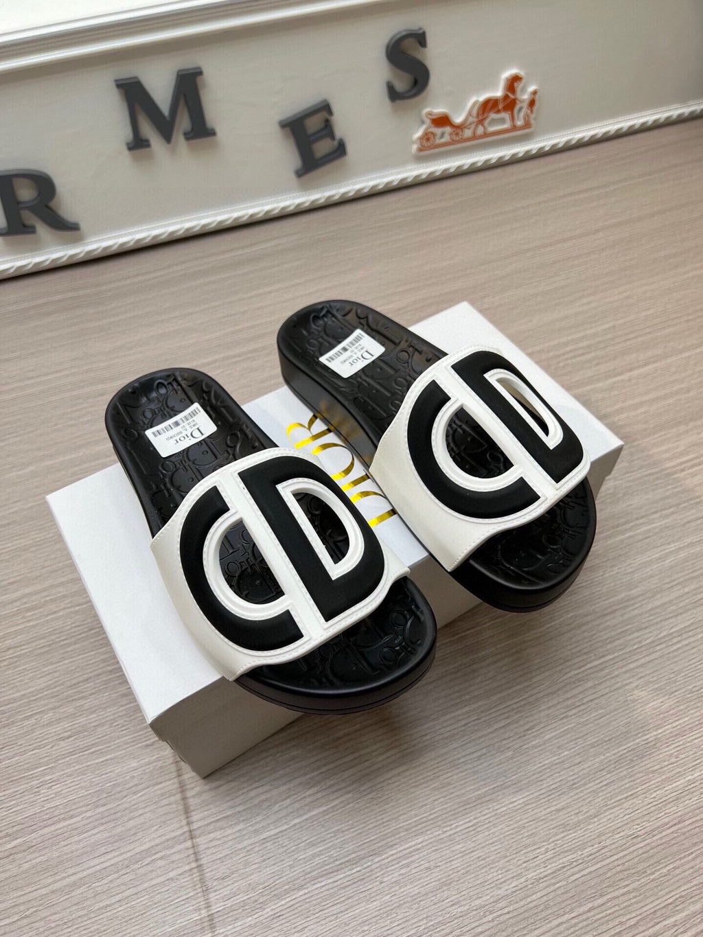 5LD213Z Popular Slippers