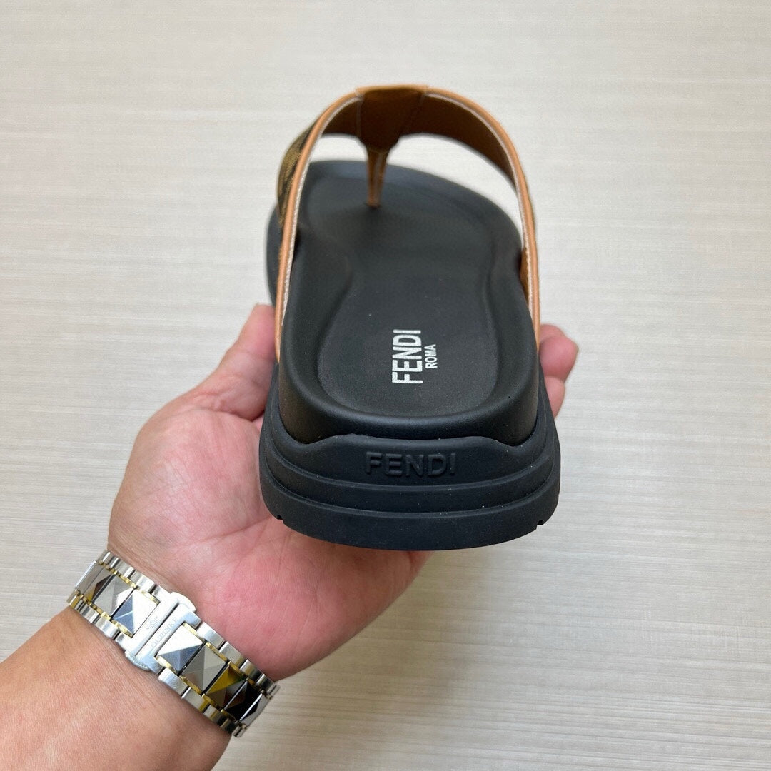 5LF222Z Popular Slippers