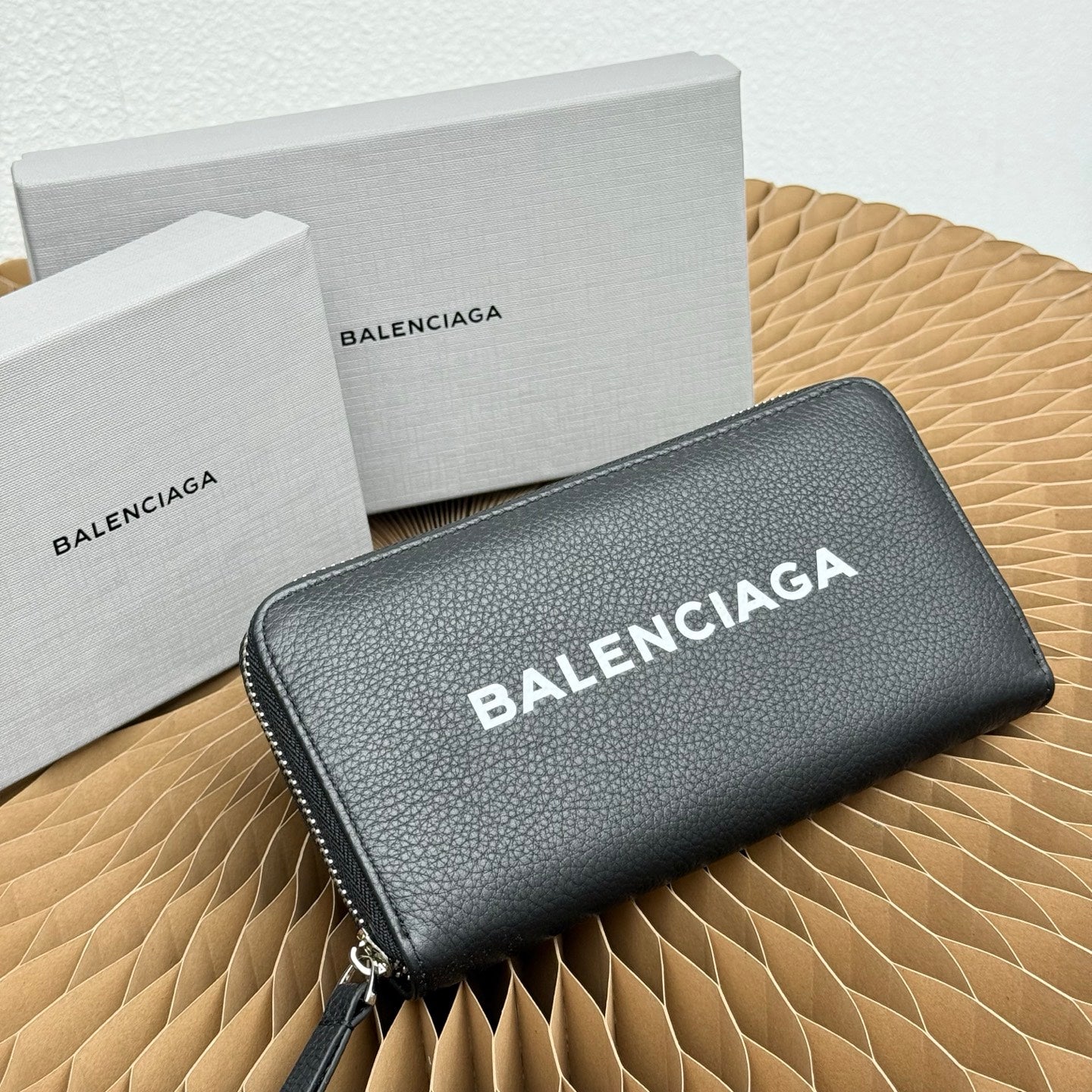 15RJ92B  Popular  leather bag