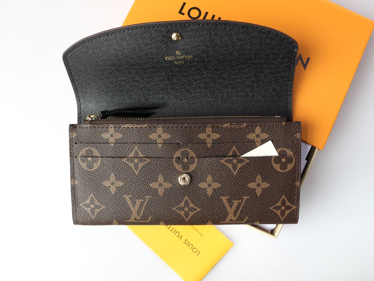 15RE124B Popular leather Wallets