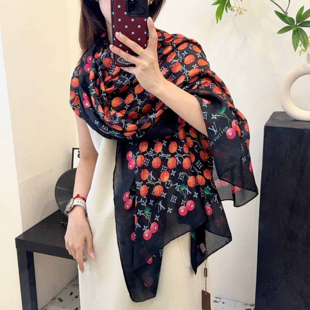 135ZE199W  Popular Silk Scarve