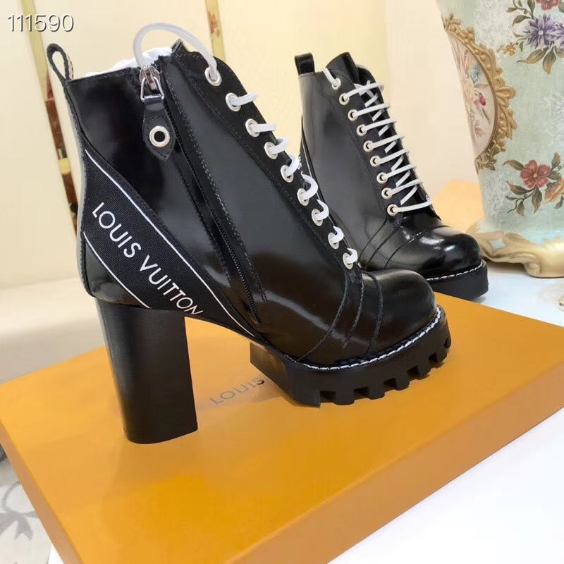 2E02Z Popular high quality Boots