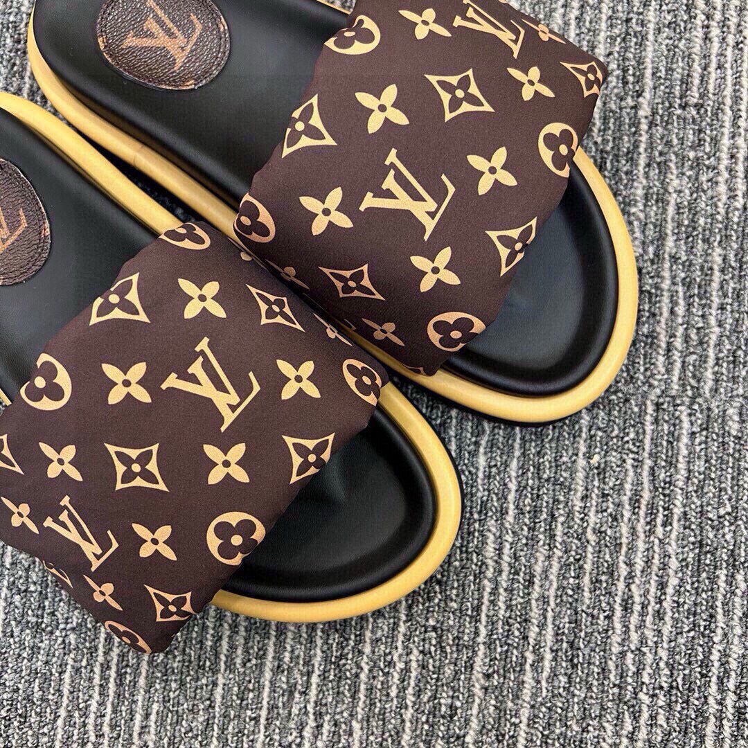 5QE12Z Popular Slippers