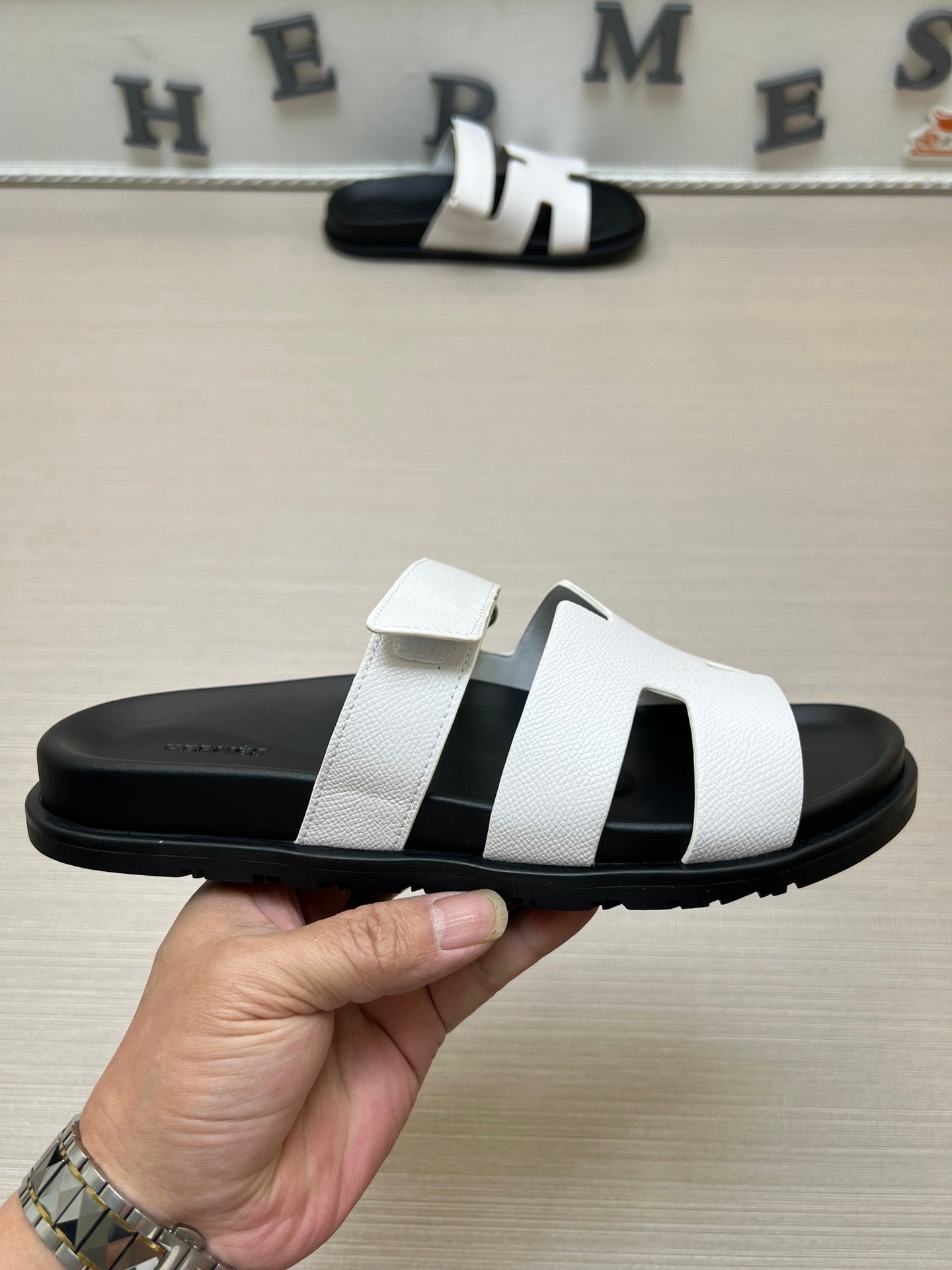 54H1Z Popular slippers