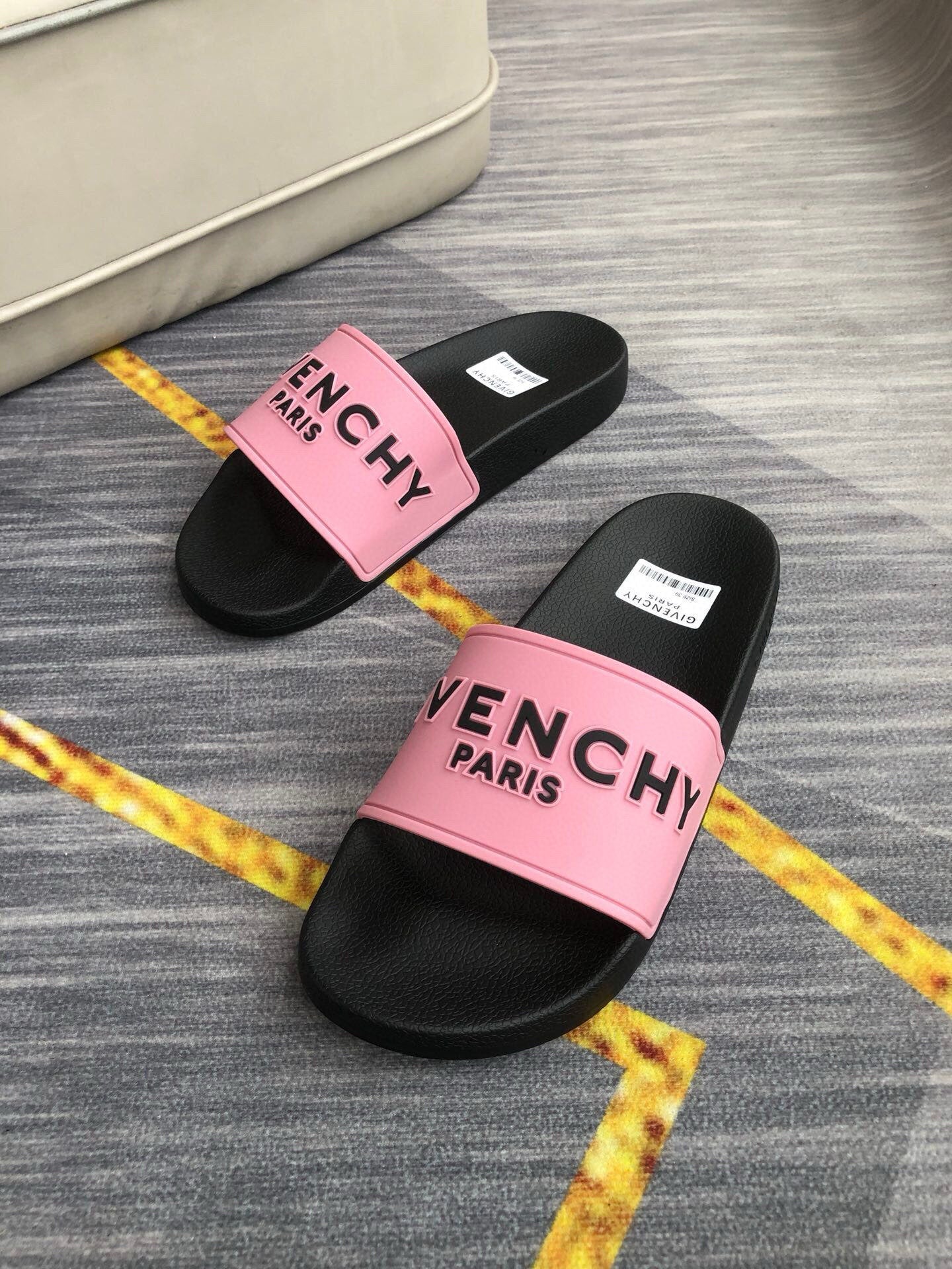 535ZGV265Z Popular Slippers