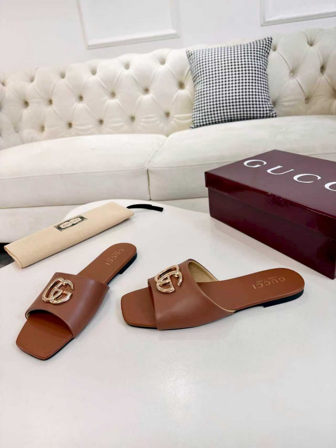 Z2P36B42 Popular high-quality leather Shoes