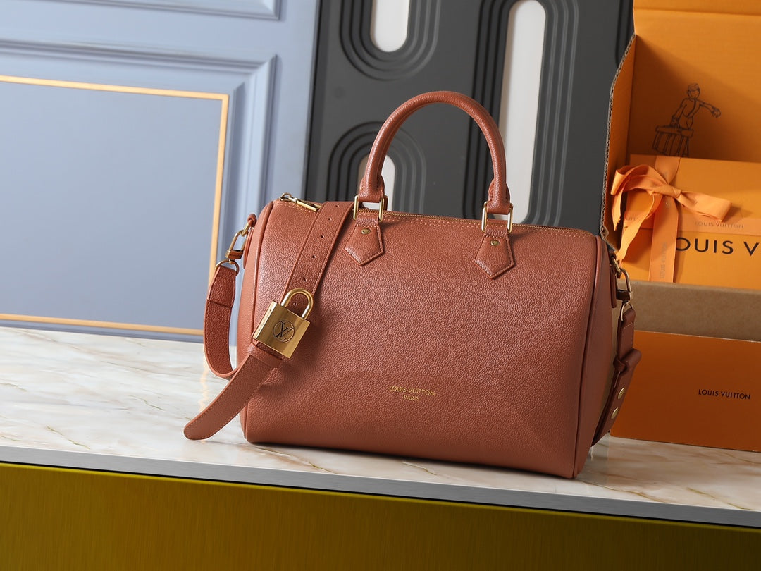 146PE40B Popular leather bag