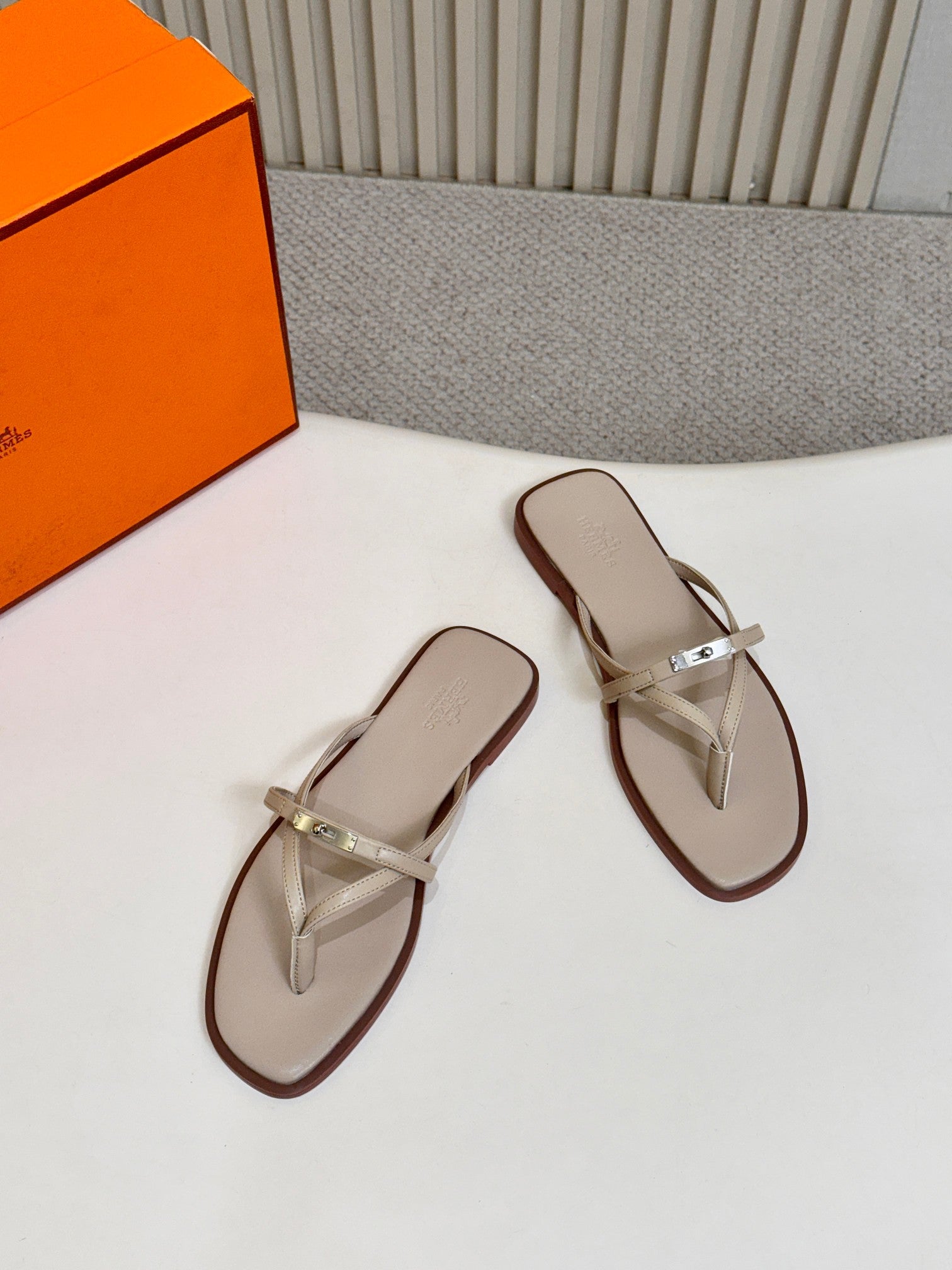 Z2X66H6 Popular high-quality leather Shoes