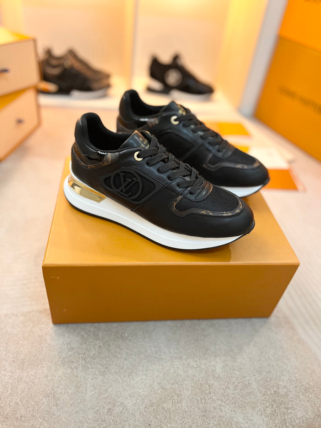 Z2P36E58 Popular high-quality leather Shoes