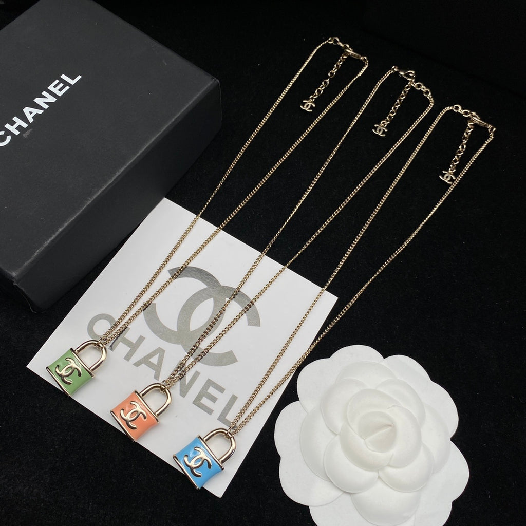 15QC103X Popular Necklace