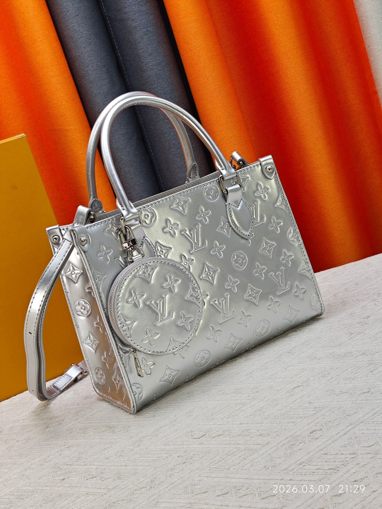 136PE34B Popular leather bag