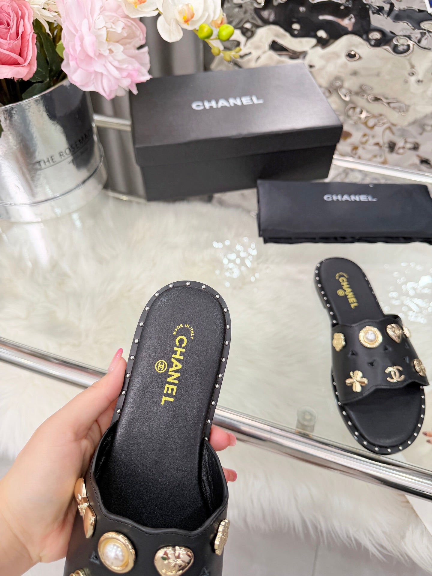 Z2X66C42  Popular high-quality leather slippers