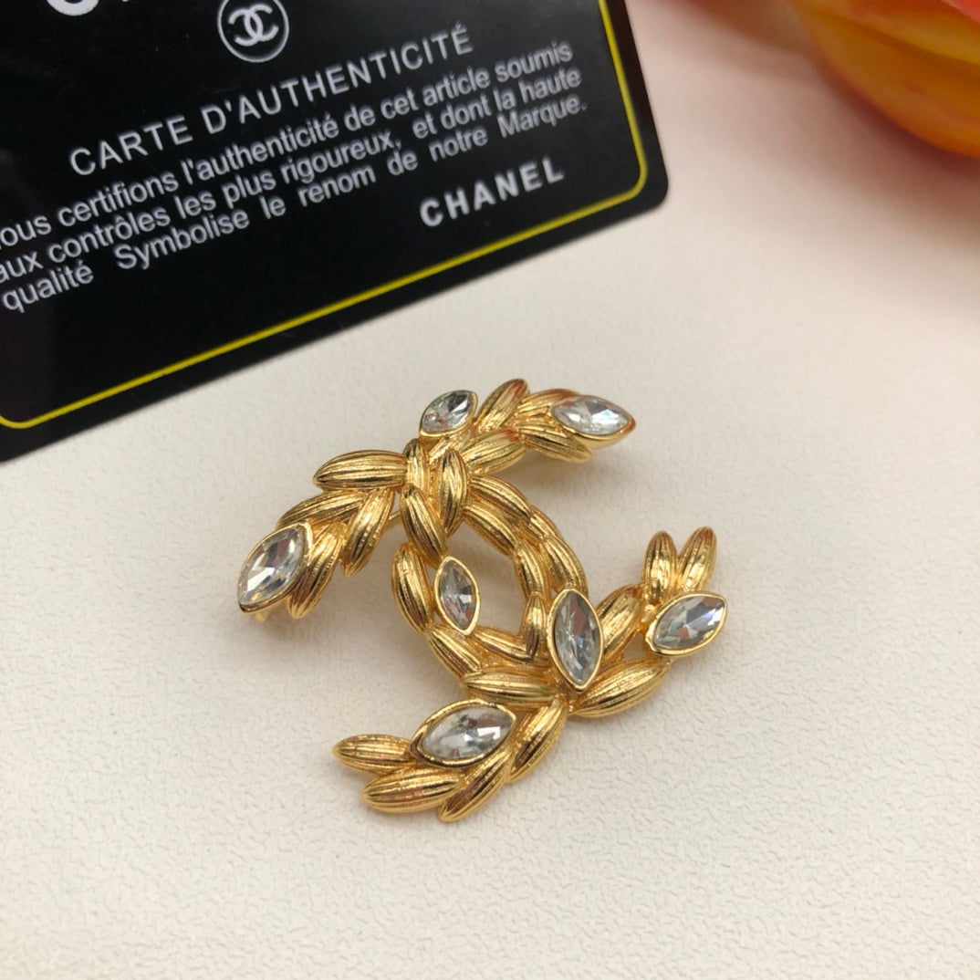 14C876X   Popular Brooch
