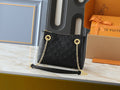 136PE75B Popular leather bag
