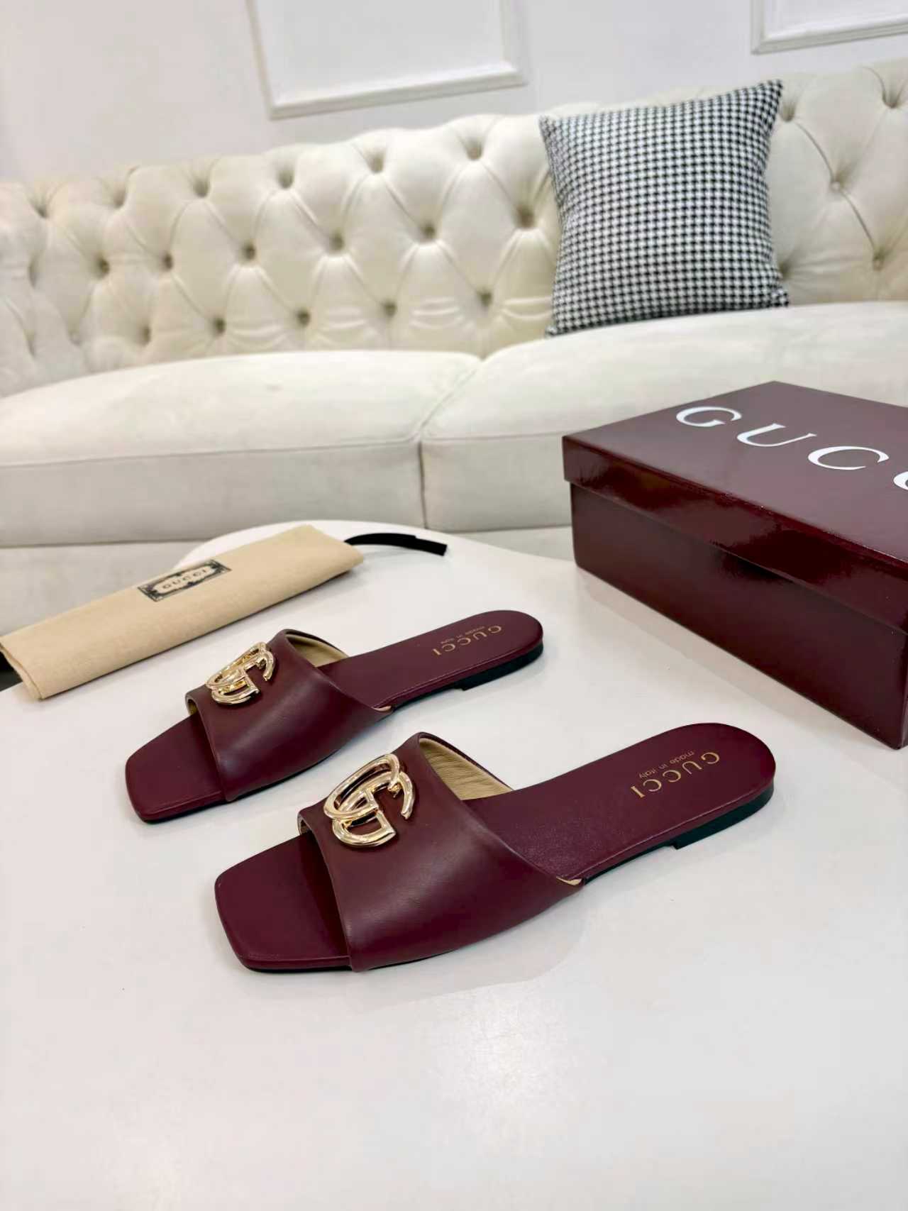 Z2P36B44 Popular high-quality leather Shoes