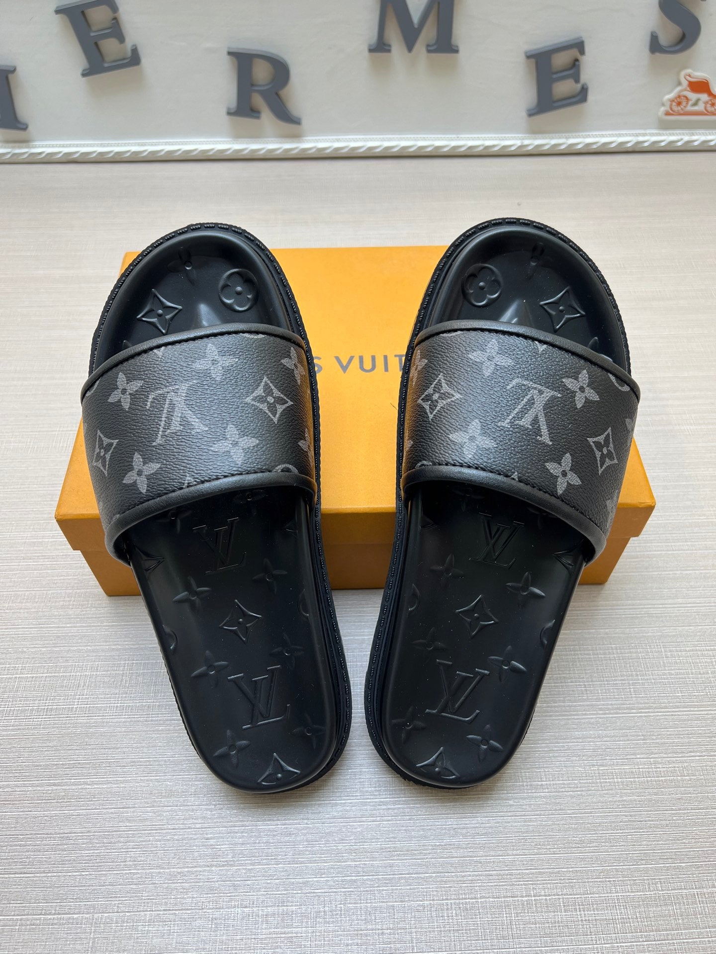 535ZE304Z Popular Slippers