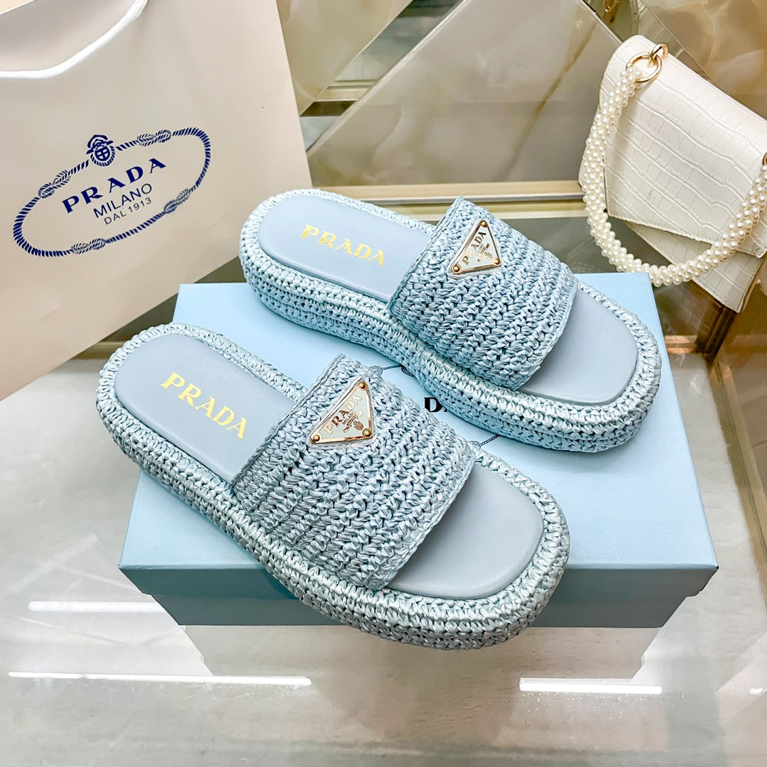 14PD22Z Popular slippers