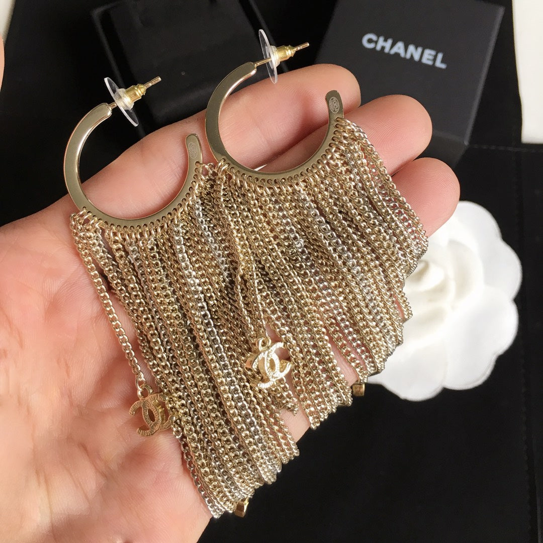 14C108E Popular Earrings
