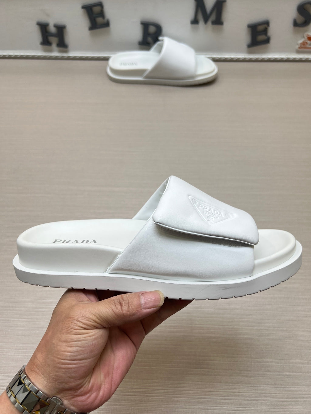 54PD7Z Popular slippers
