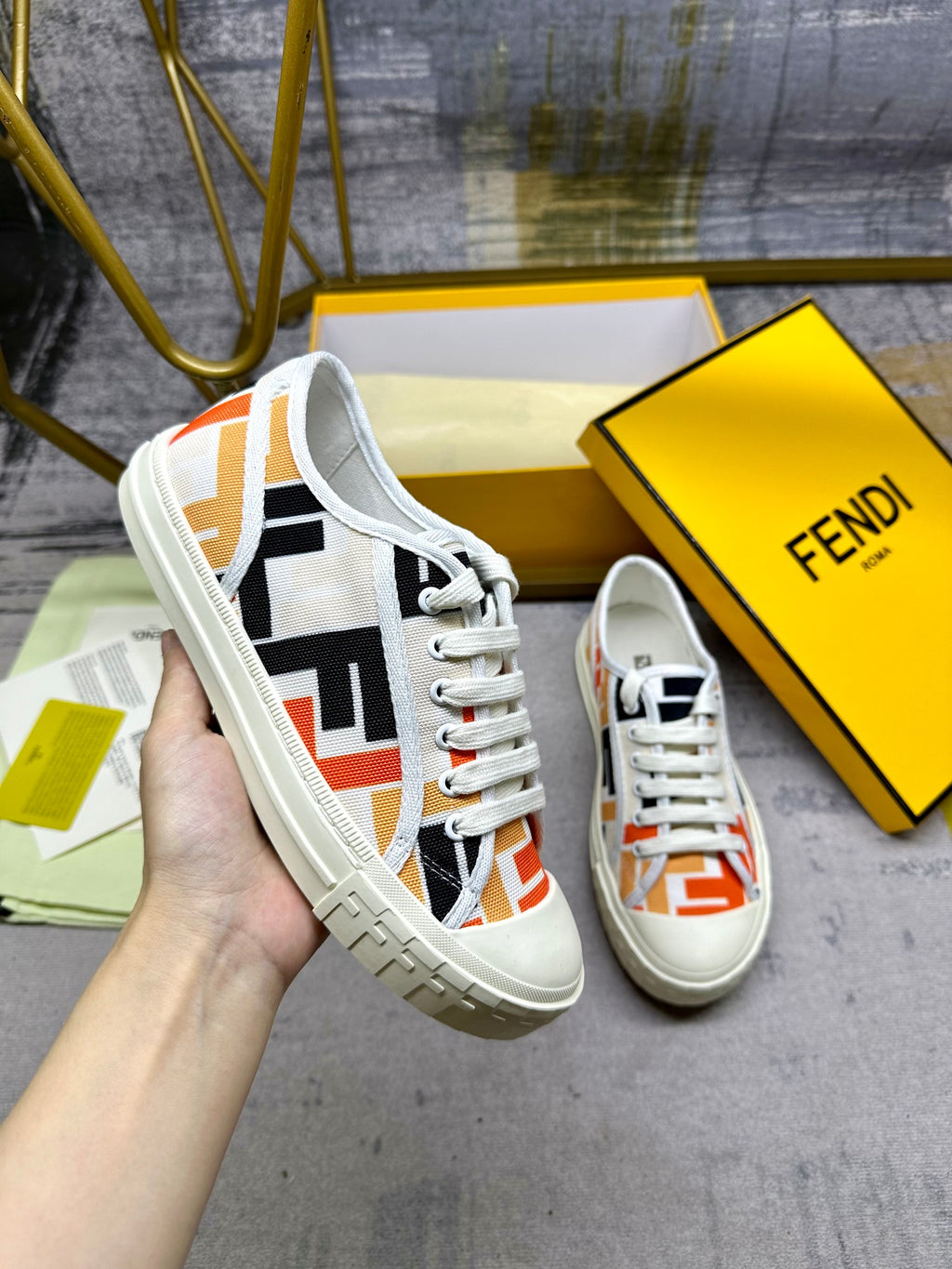 285RF1Z  Popular Canvas sneakers