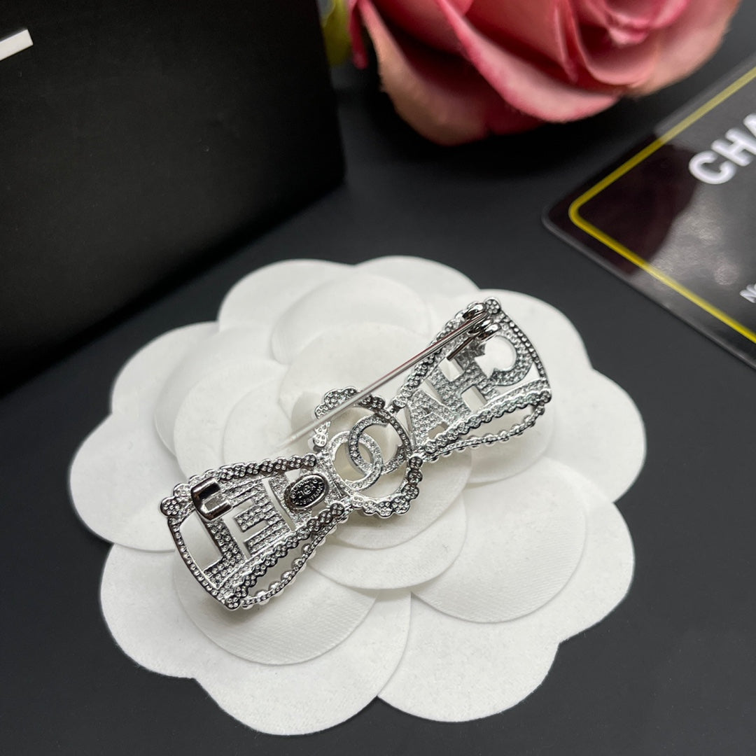 14C894X   Popular Brooch