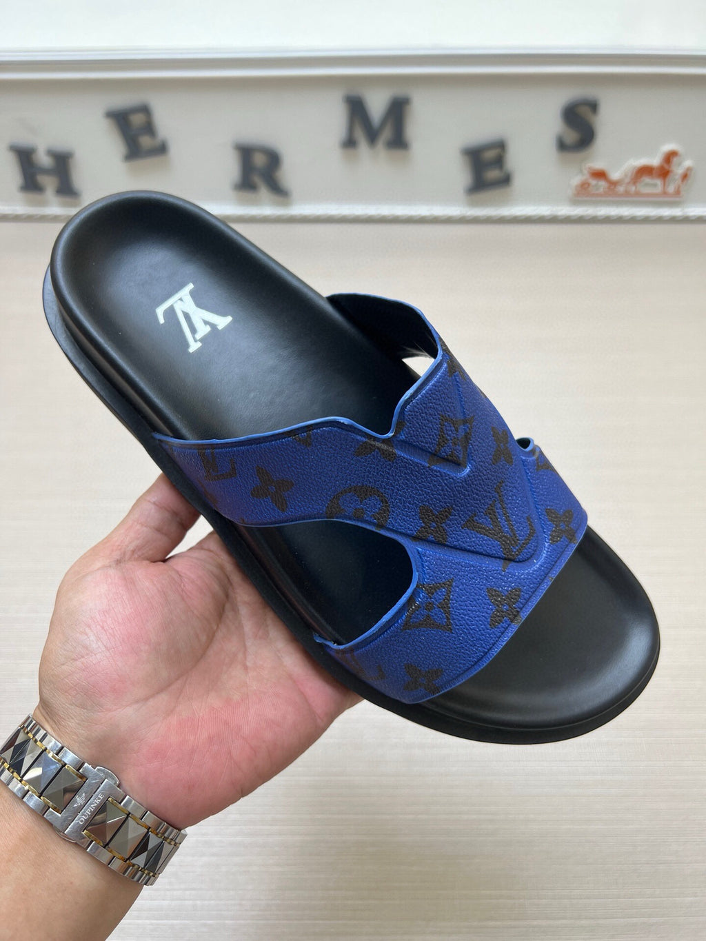 5LE228Z Popular Slippers