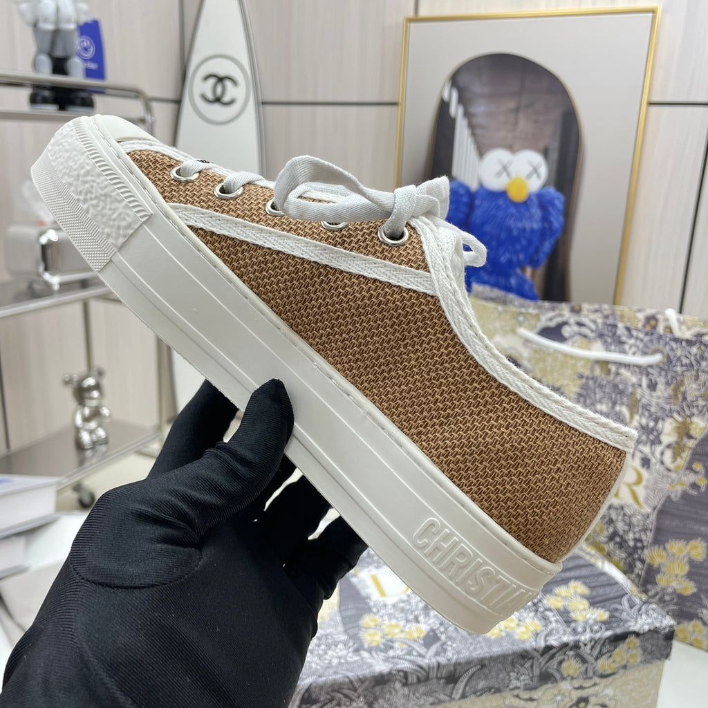 1XD66Z Popular shoes