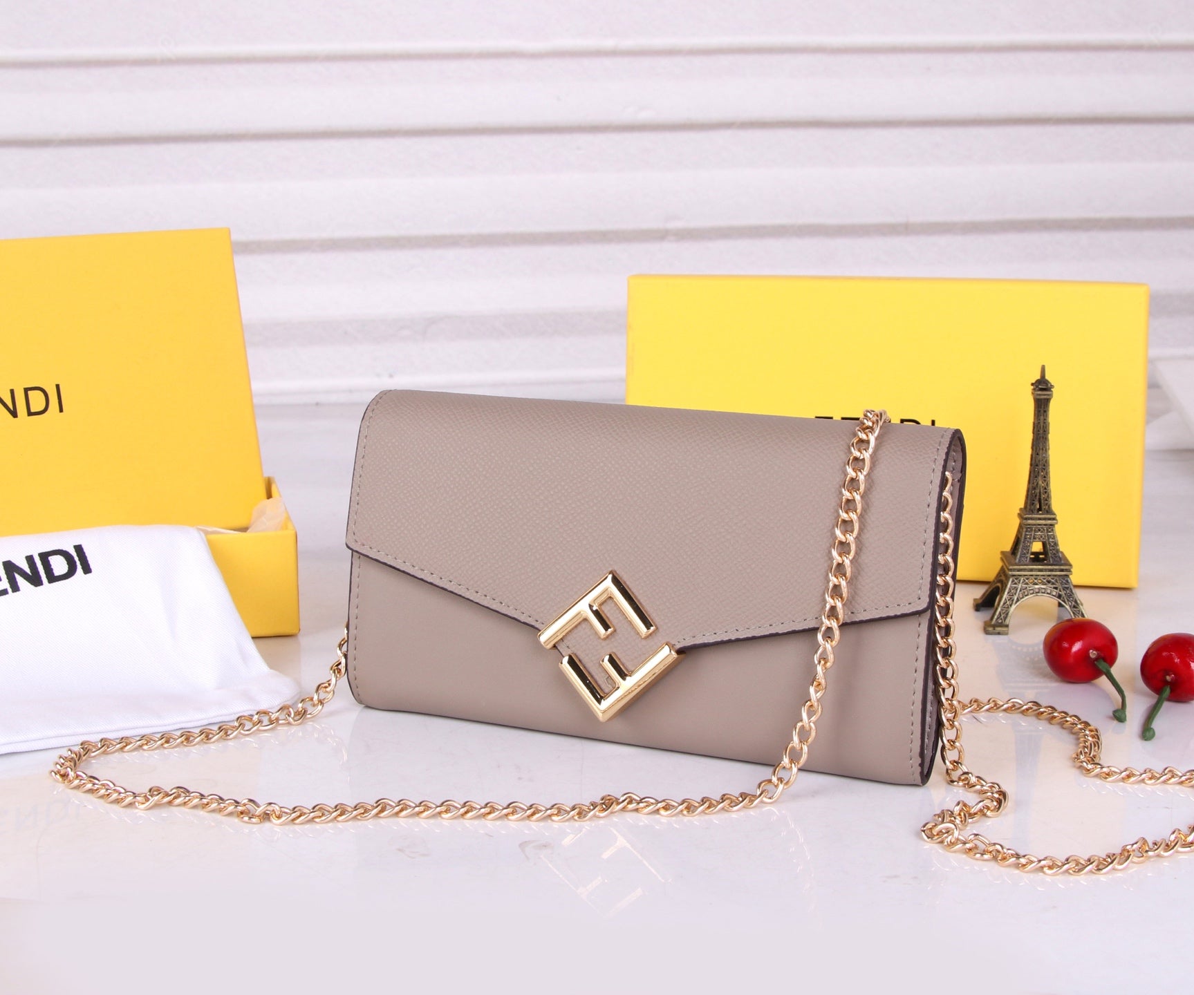 136PF103B Popular leather bag