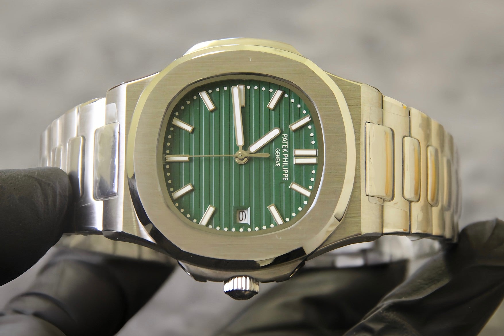 136NA7L  Popular Watches