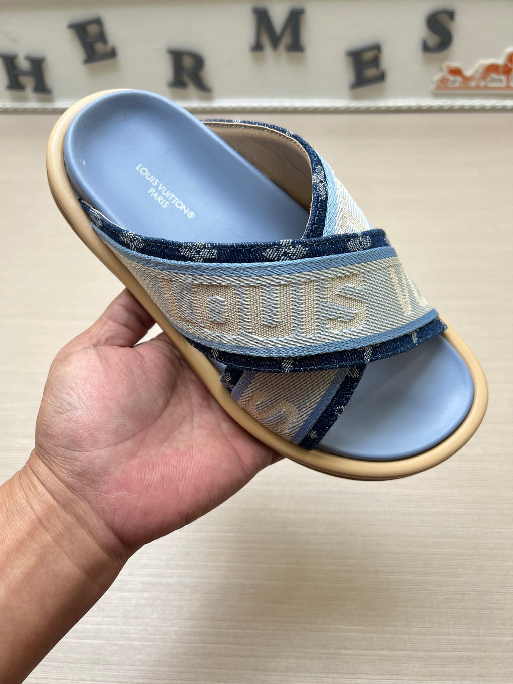 535ZE272Z Popular Slippers