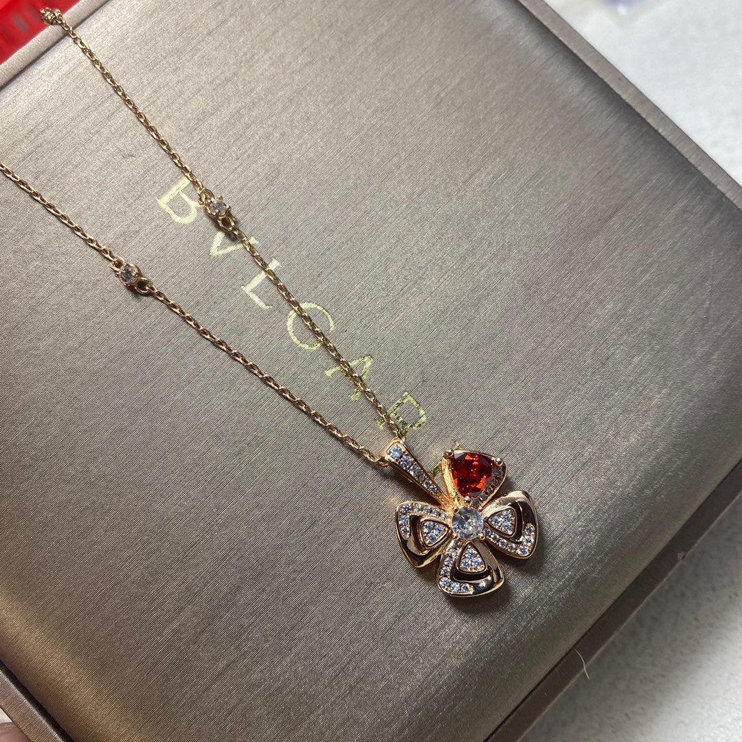 55QS411X Popular Necklaces