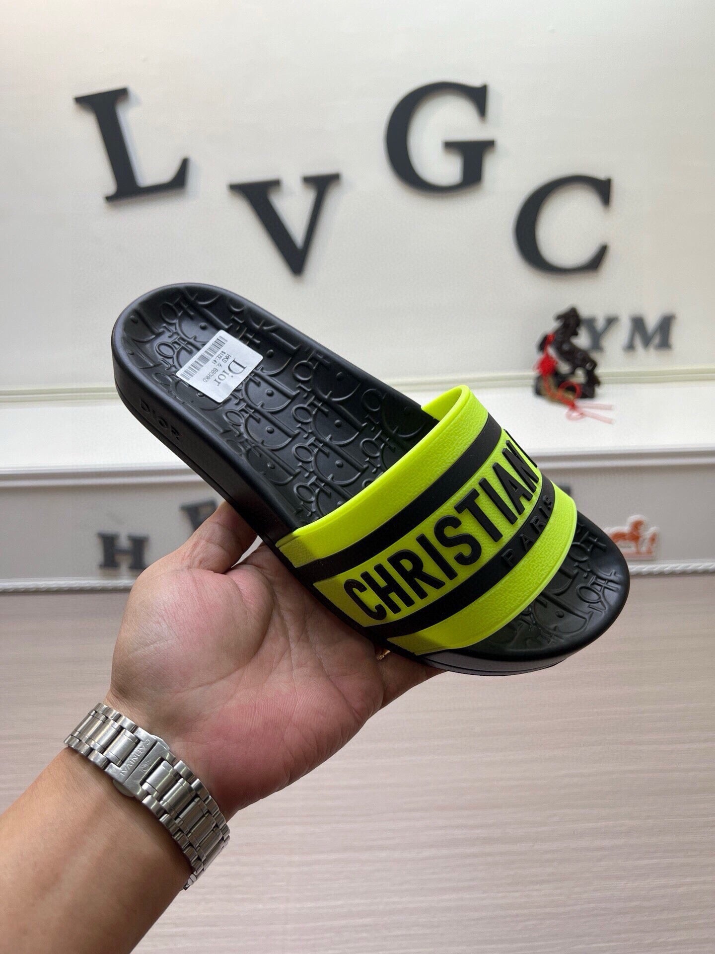 5LD212Z Popular Slippers