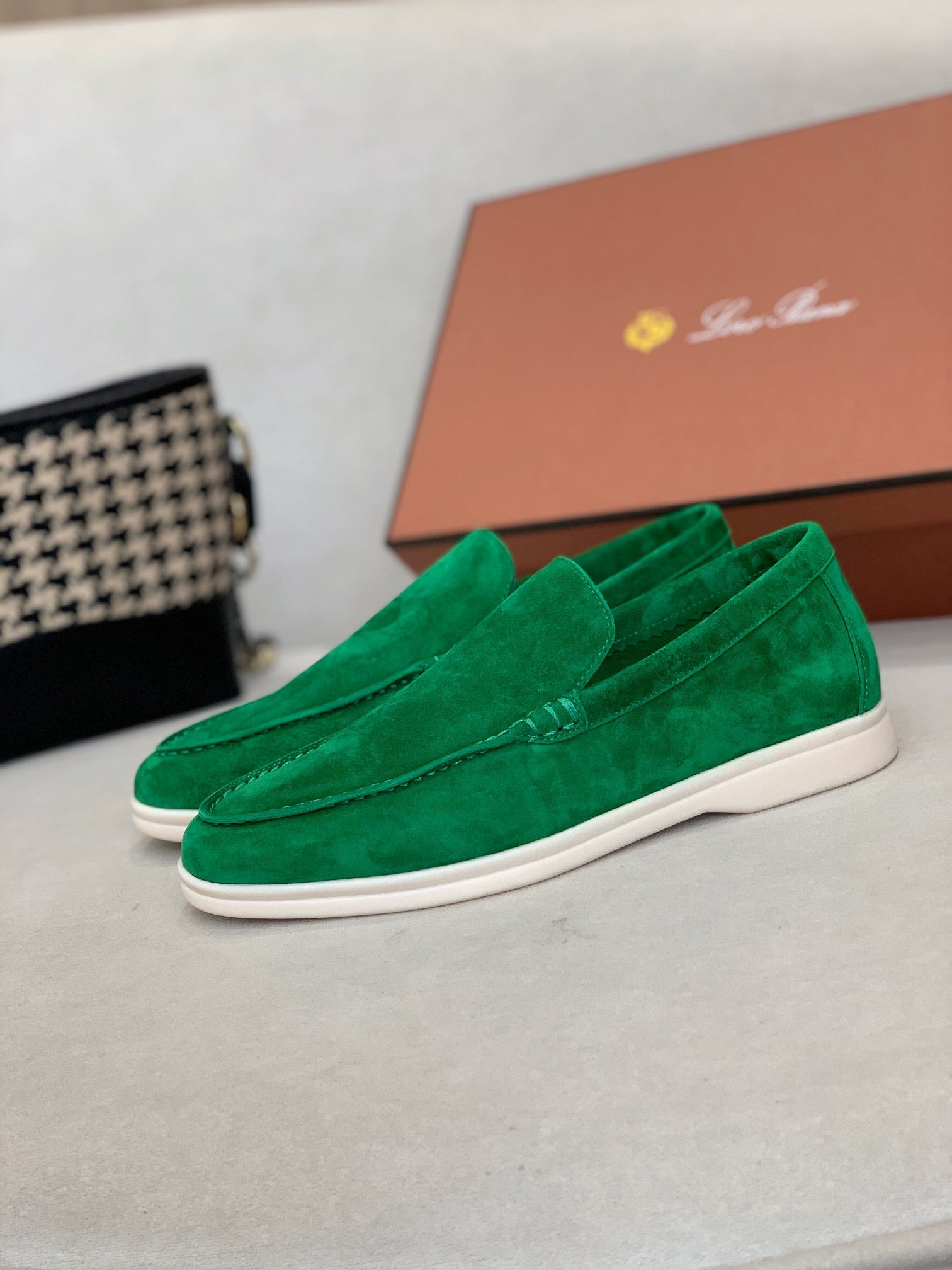 Z2X66A65 Popular high-quality Shoes