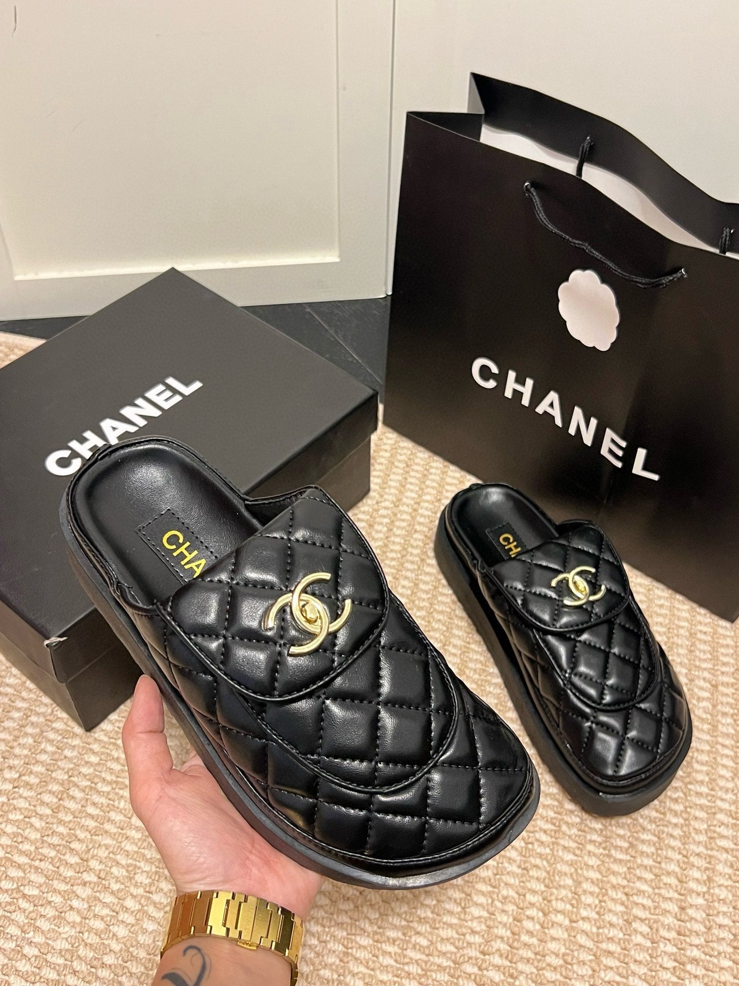 14C154Z Popular Slippers