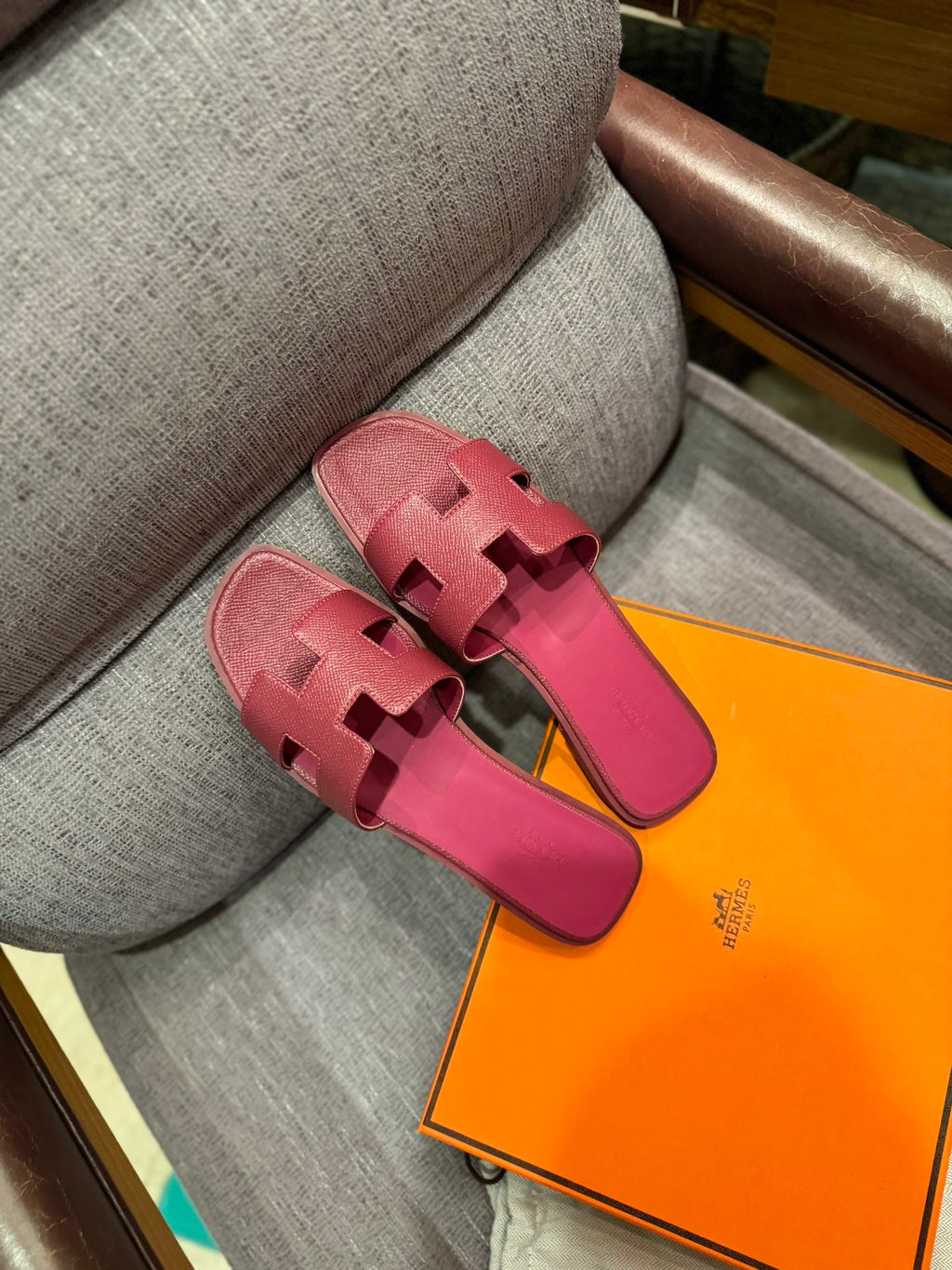 155ZH311Z Popular Slippers
