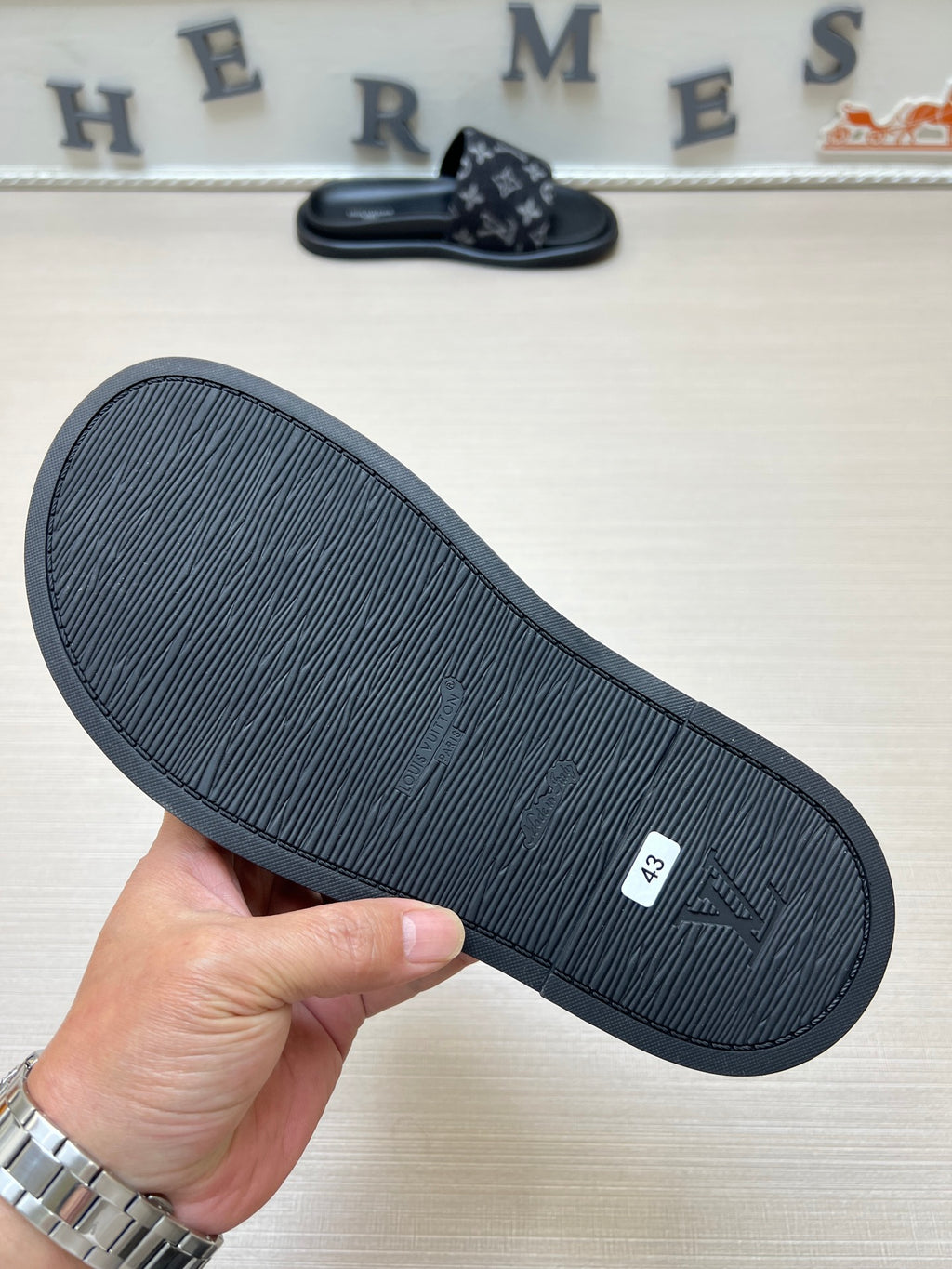 535ZE302Z Popular Slippers