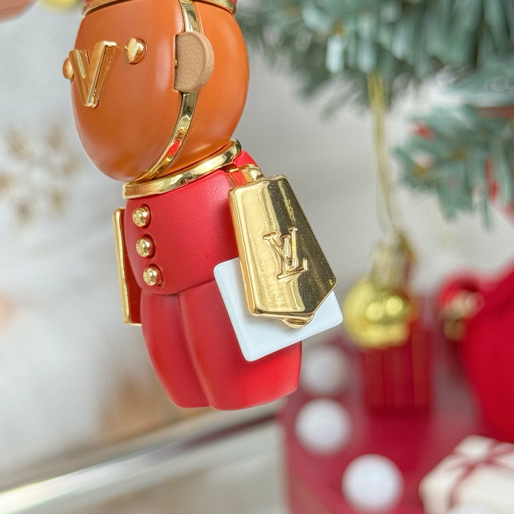 336BE14A Popular bag 's charms accessories