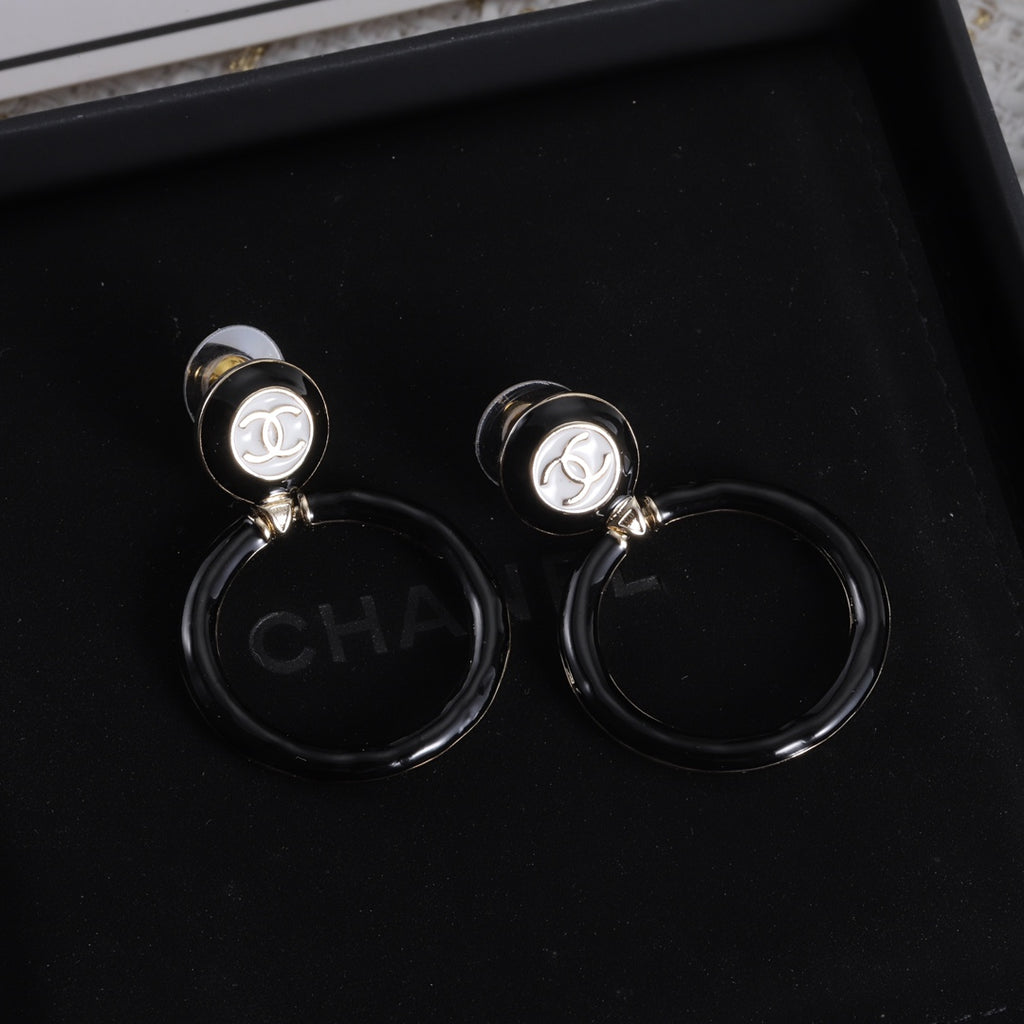 14C307E Popular Earrings