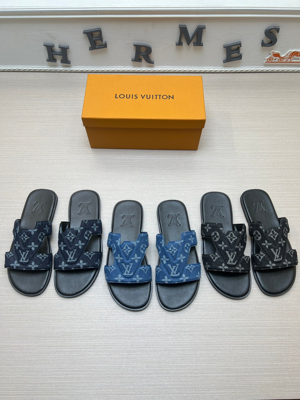 54E32Z Popular slippers
