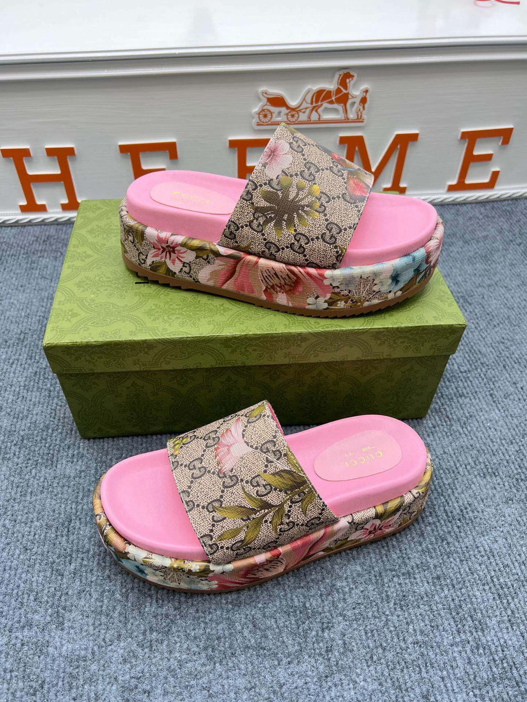 54B122Z Popular slippers  Sole thickness 5.5cm