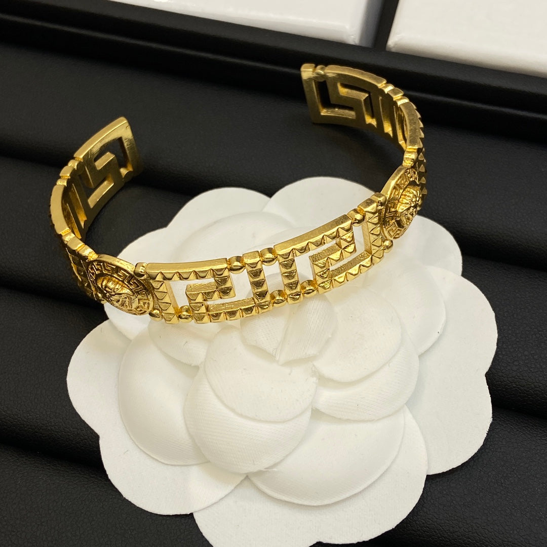 1NV61K  Popular bracelet