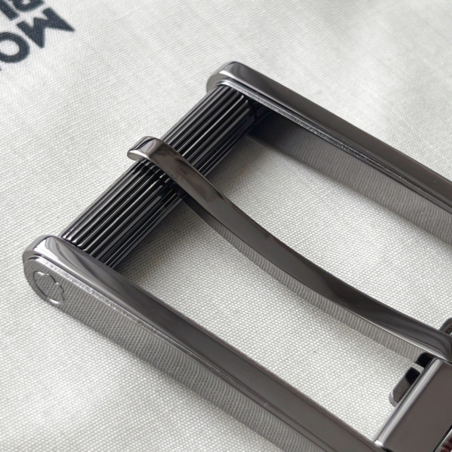 P1P36A54 Popular High quality belt With full package