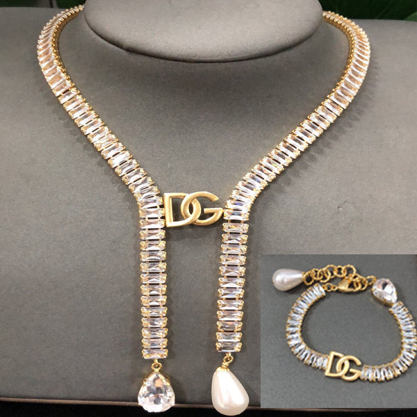 55QA439X Popular Necklace.Bracelets