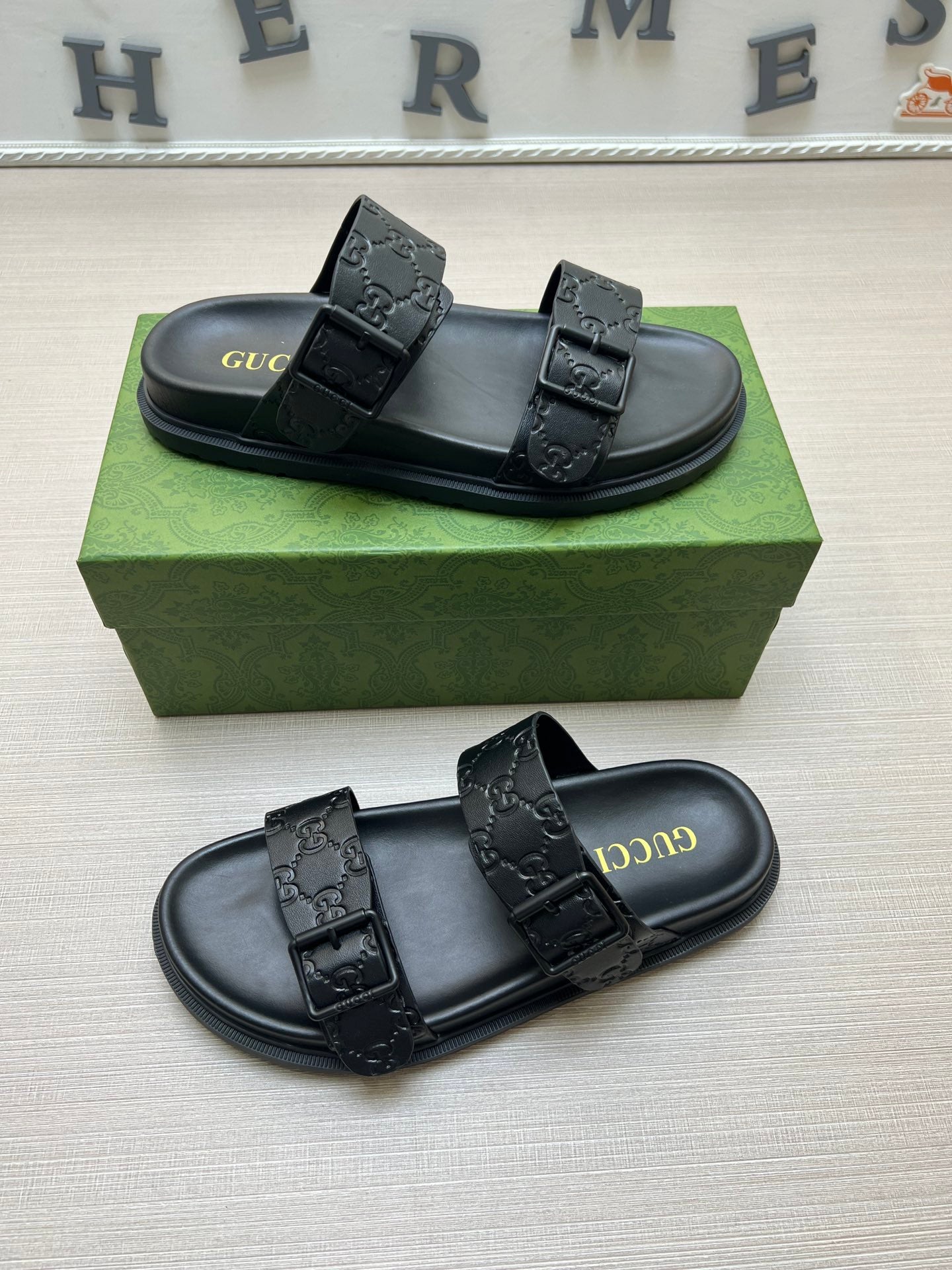 54B91Z Popular slippers