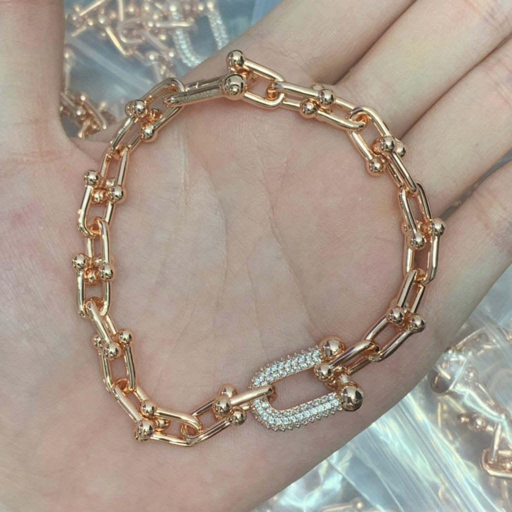 8XT31X  Popular    Earring Bracelets Necklaces