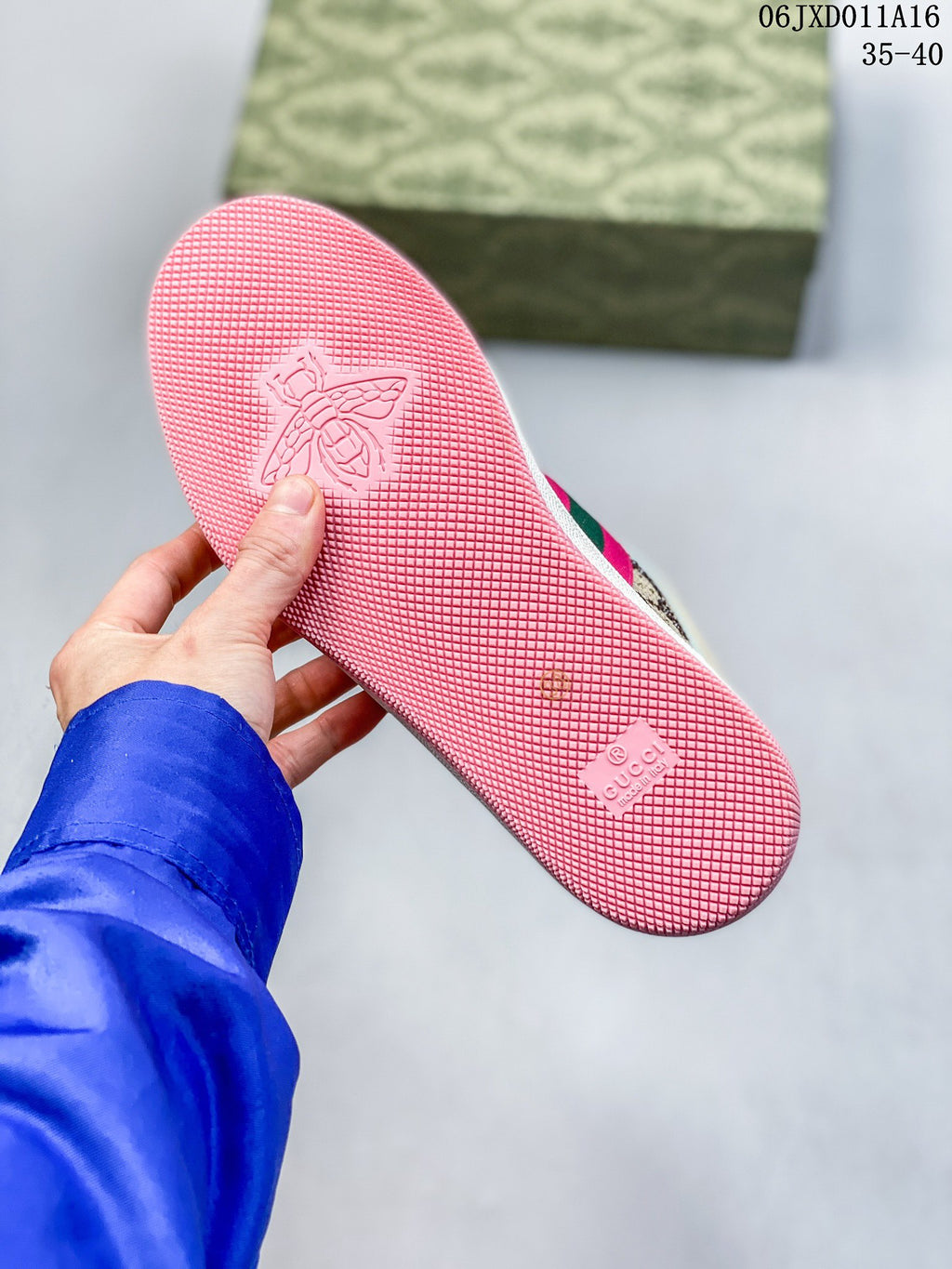 4YB60Z Popular Sneakers