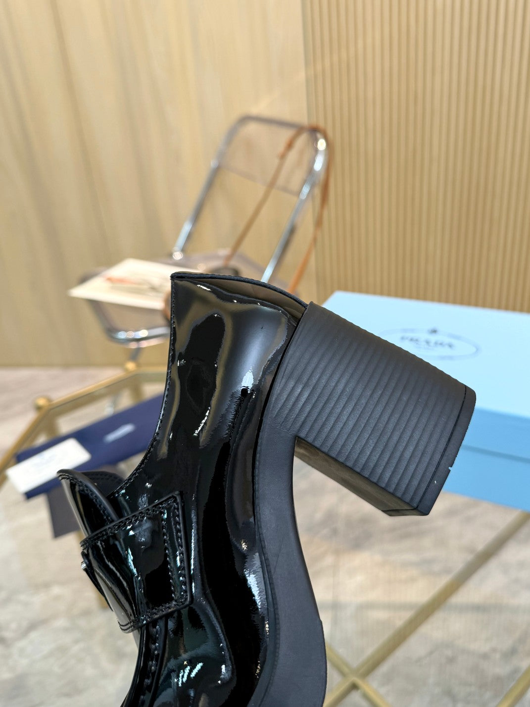 285ZPD63Z  Popular leather High heels
